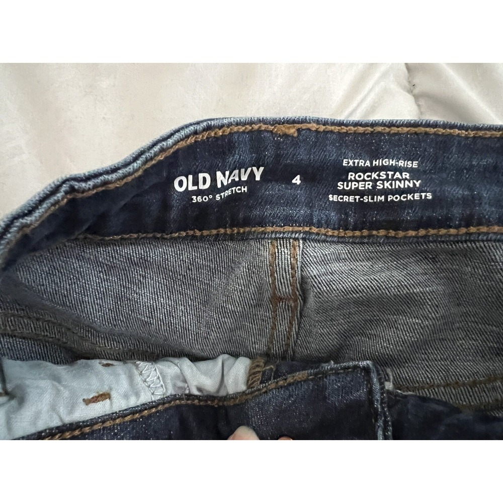 Old Navy Rockstar Super Skinny Extra High Rise Jeans Womens Size 4 NWT - Picture 3 of 5